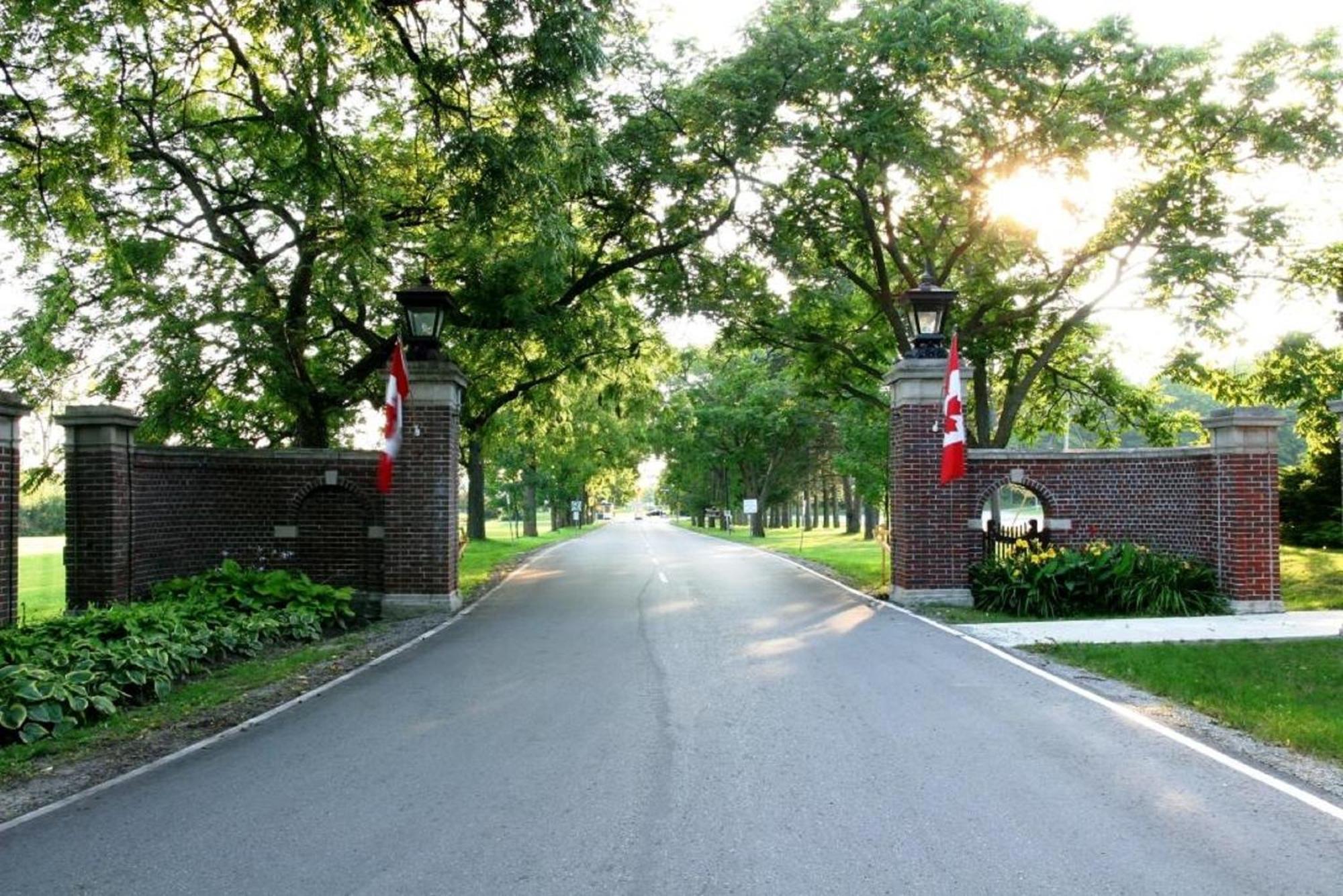 Residence & Conference Centre - King City Zewnętrze zdjęcie